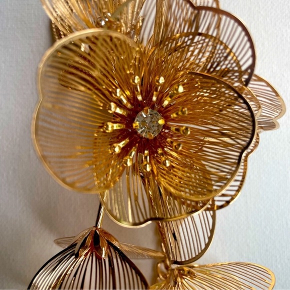 mAnthropologie Gold Floral Necklace - Picture 5 of 5